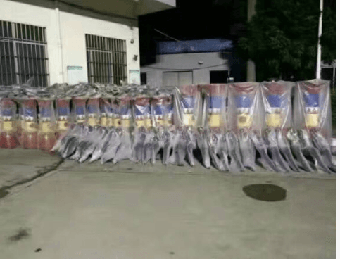 华可太阳能路灯准备发货 华可太阳能路灯准备发货