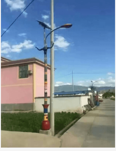 华可市政太阳能路灯安装图 华可市政太阳能路灯安装图