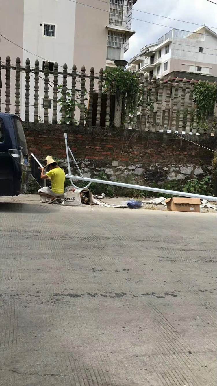 农村led太阳能路灯安装中 农村led太阳能路灯安装中