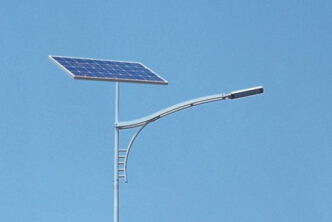 太阳能路灯寿命长则节约成本