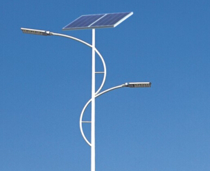 华可太阳能led路灯扮靓美丽的校园