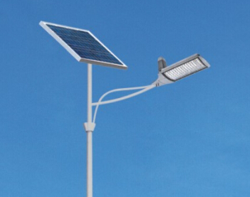 华可：太阳能路灯蓄电池应如何维护？