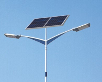 农村道路亮化该如何选择太阳能路灯呢？