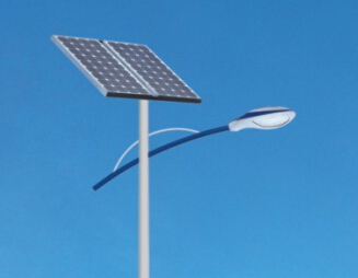 led太阳能路灯照明时间、抗雨天数是怎么控制的？