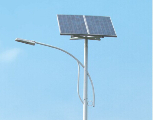 农村太阳能路灯安装后的日常保养小知识