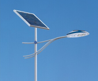 农村太阳能路灯配置蓄电池还是锂电池好？