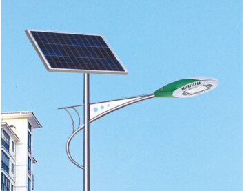 农村led太阳能路灯夜间照明一般亮灯多长时间