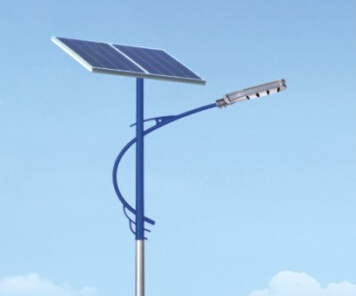 农村led太阳能路灯能解决阴雨天的照明问题吗？