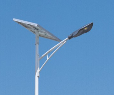 农村led太阳能路灯电池板怎么配置？