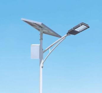 农村led太阳能路灯照亮农村、告别漆黑的夜晚