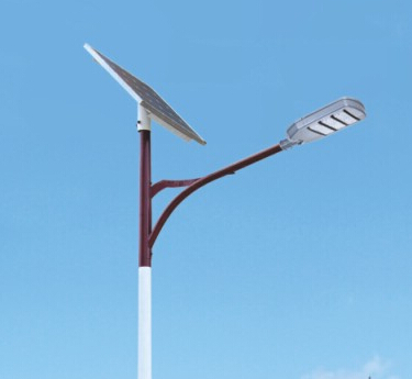 业内知识：太阳能led路灯怎么避雷？