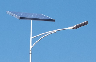 Led太阳能路灯与普通路灯哪款更适合新农村？