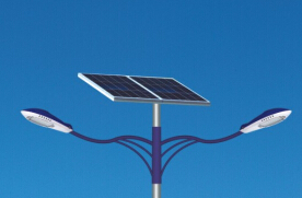 常规市电路灯比太阳能路灯略胜一筹？