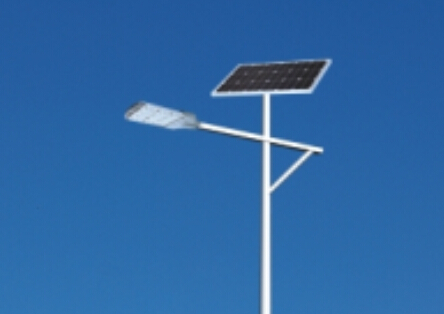 行业讲解：led太阳能路灯自弯臂灯杆知识介绍。