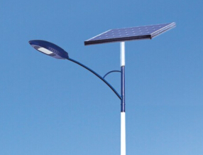 农村太阳能路灯在农村道路使用如何正确保证它的稳定可靠性