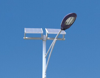 Led太阳能路灯控制器有哪几种降压方式？