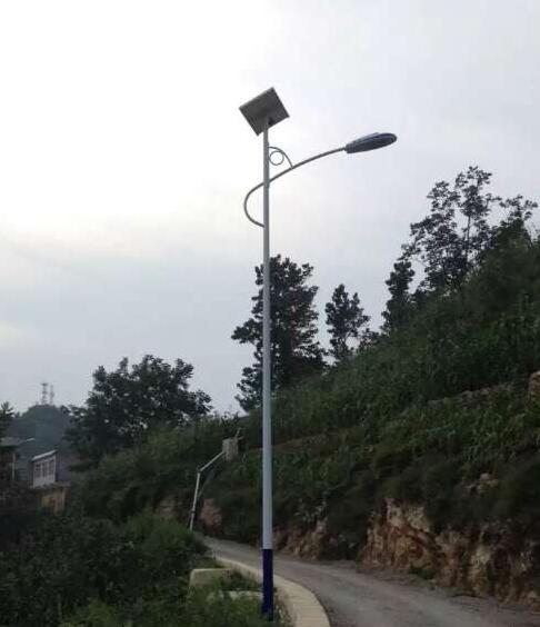 湖南安化县农村太阳能路灯亮化农村工程案例